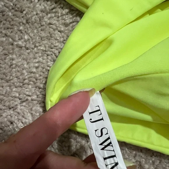 TJ SWIM Venus top - neon yellow - medium - Picture 3 of 6